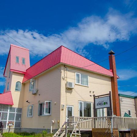 Petit Hotel Melon Nakafurano Exteriör bild