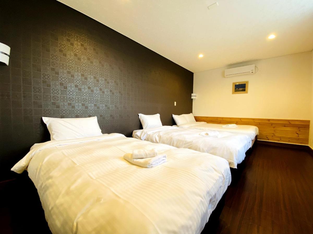 Petit Hotel Melon Nakafurano Exteriör bild