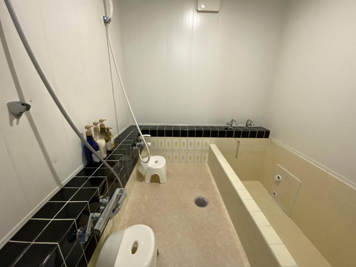 Petit Hotel Melon Nakafurano Exteriör bild
