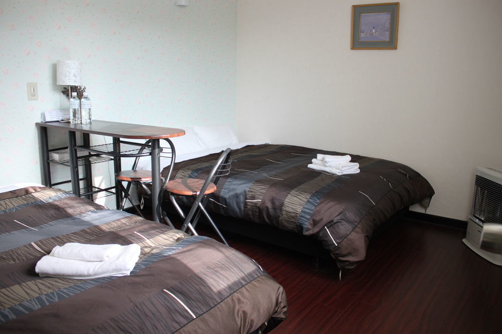 Petit Hotel Melon Nakafurano Exteriör bild