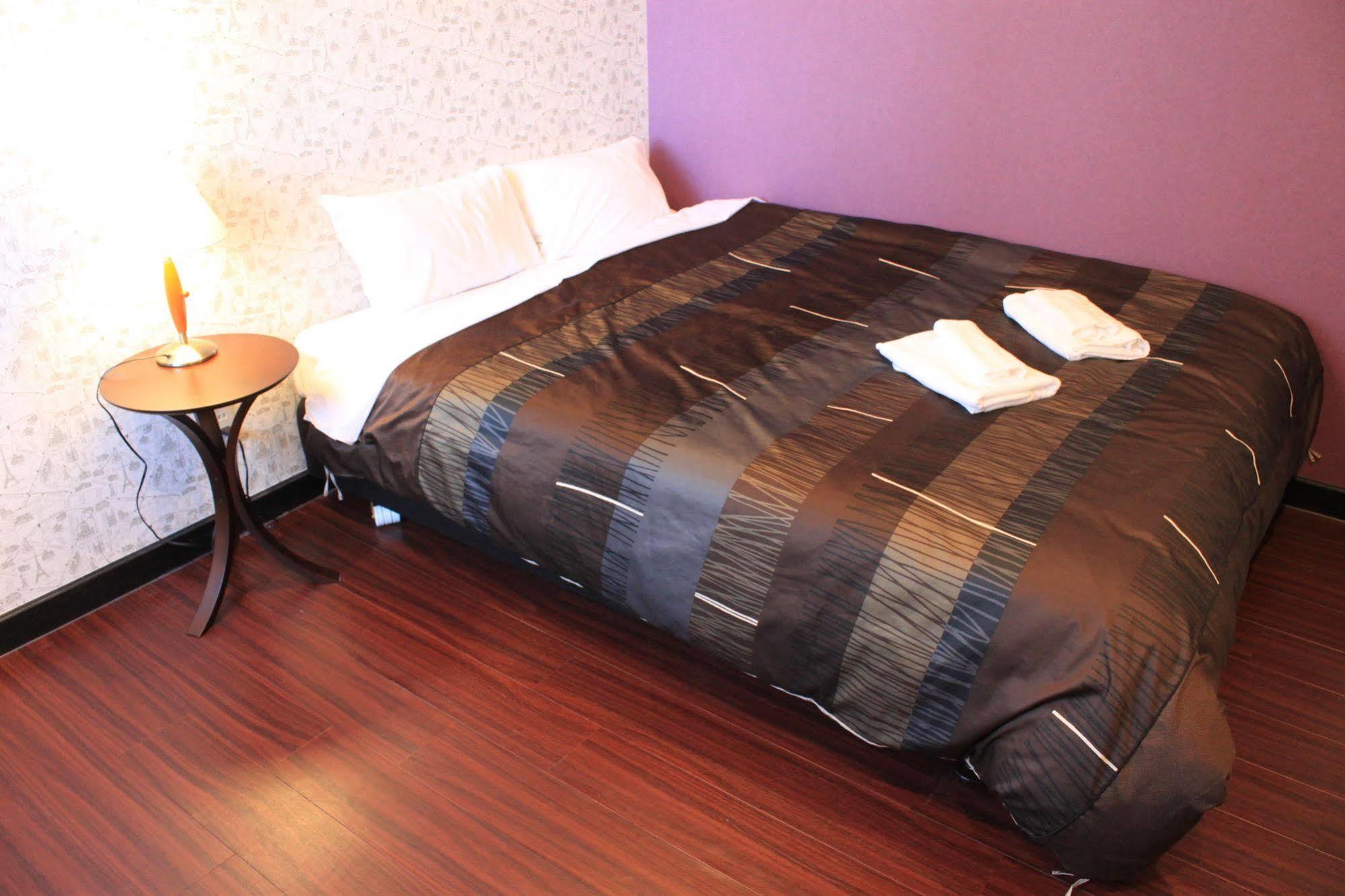 Petit Hotel Melon Nakafurano Exteriör bild