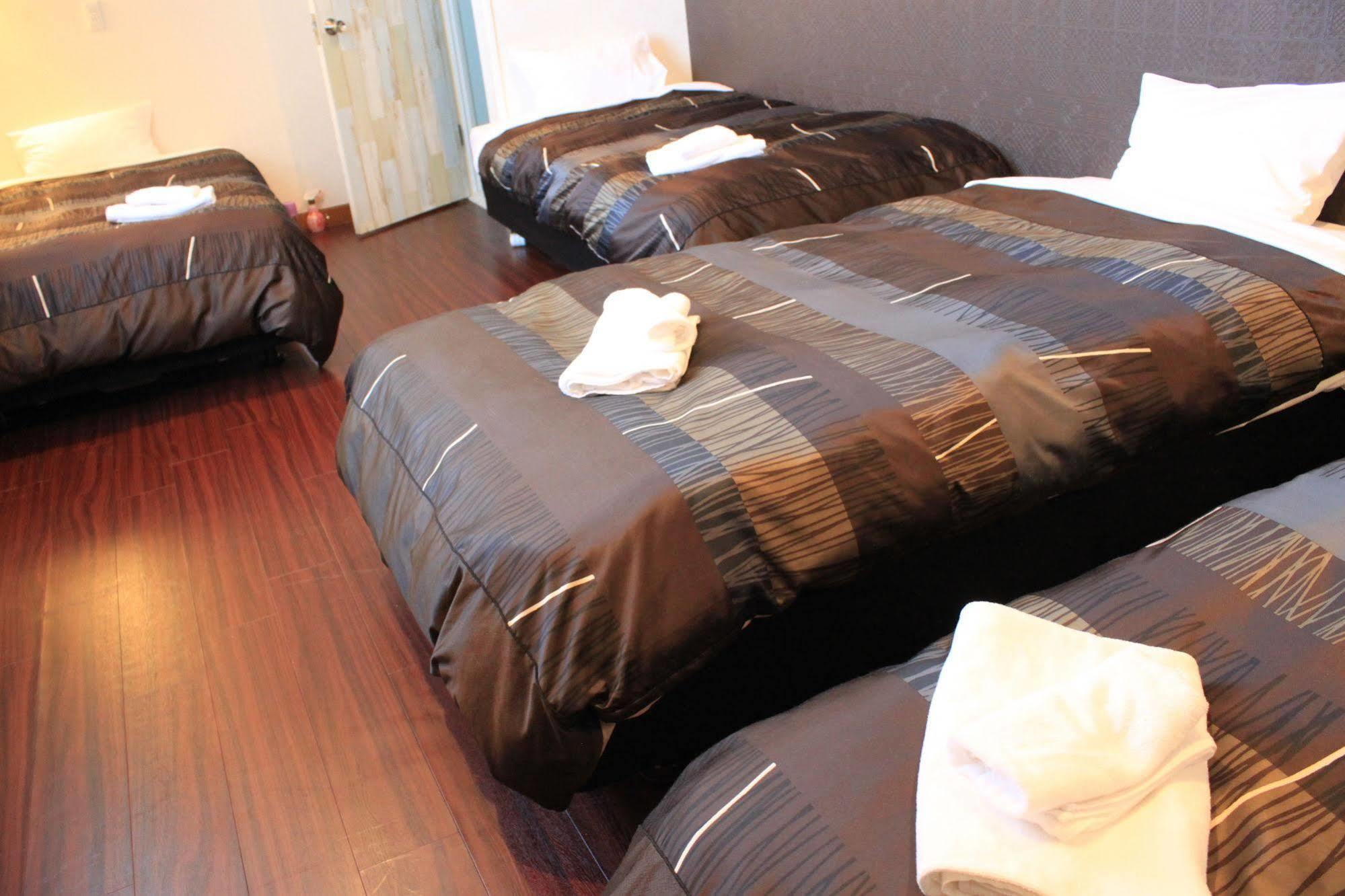 Petit Hotel Melon Nakafurano Exteriör bild