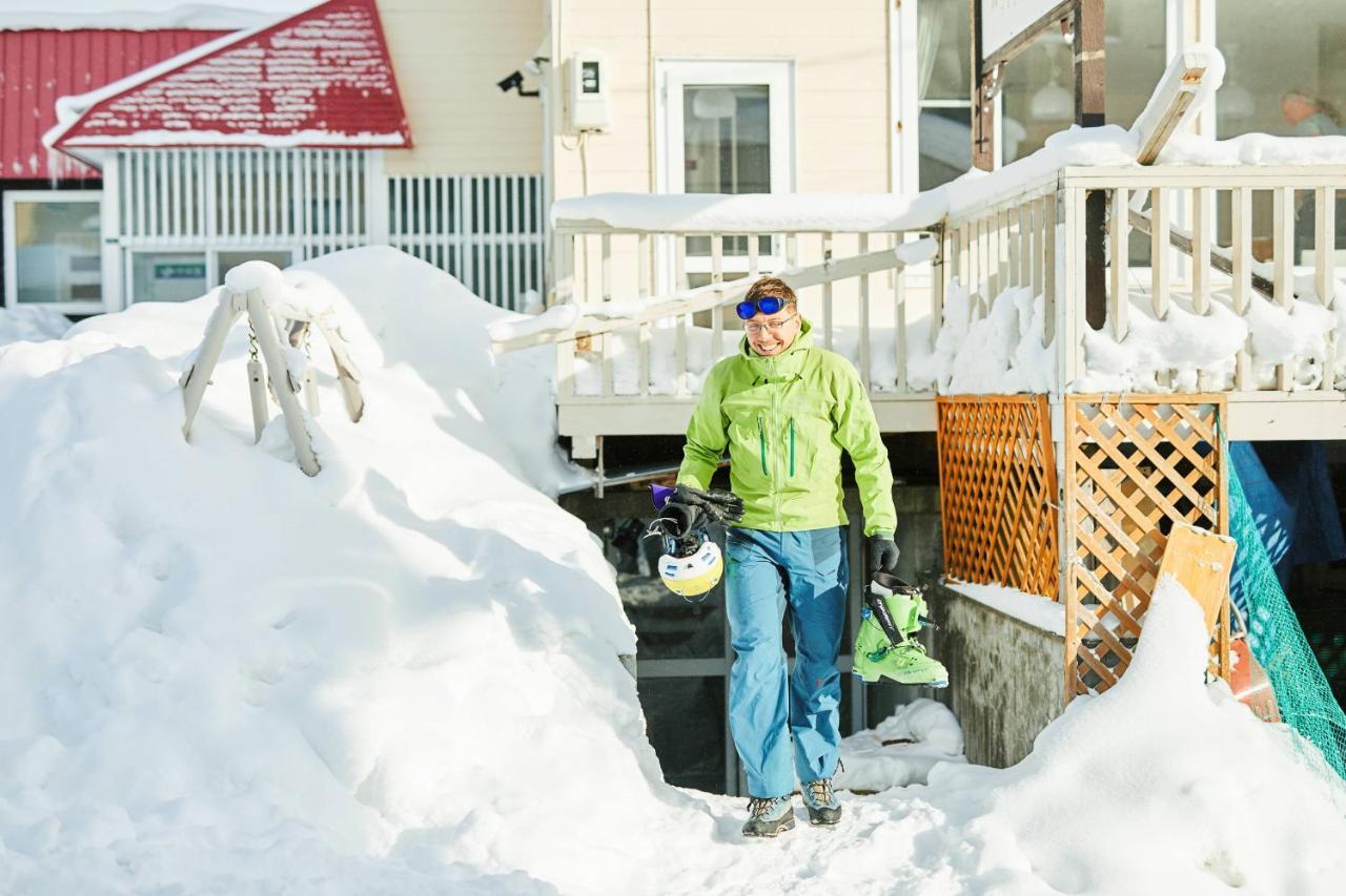 Petit Hotel Melon Nakafurano Exteriör bild